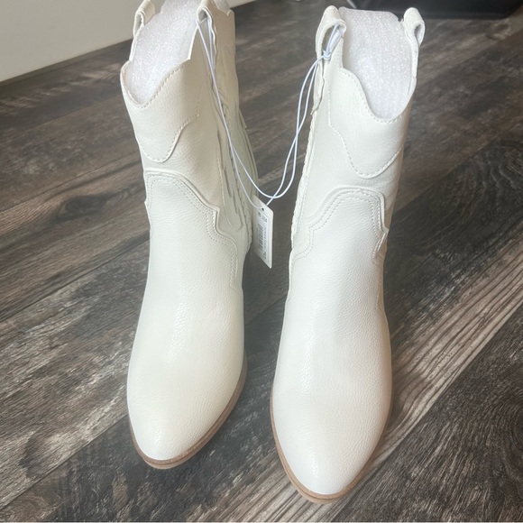 Women's White Western Ankle Boots Country Concert Summer Size 8 - Picture 2 of 8